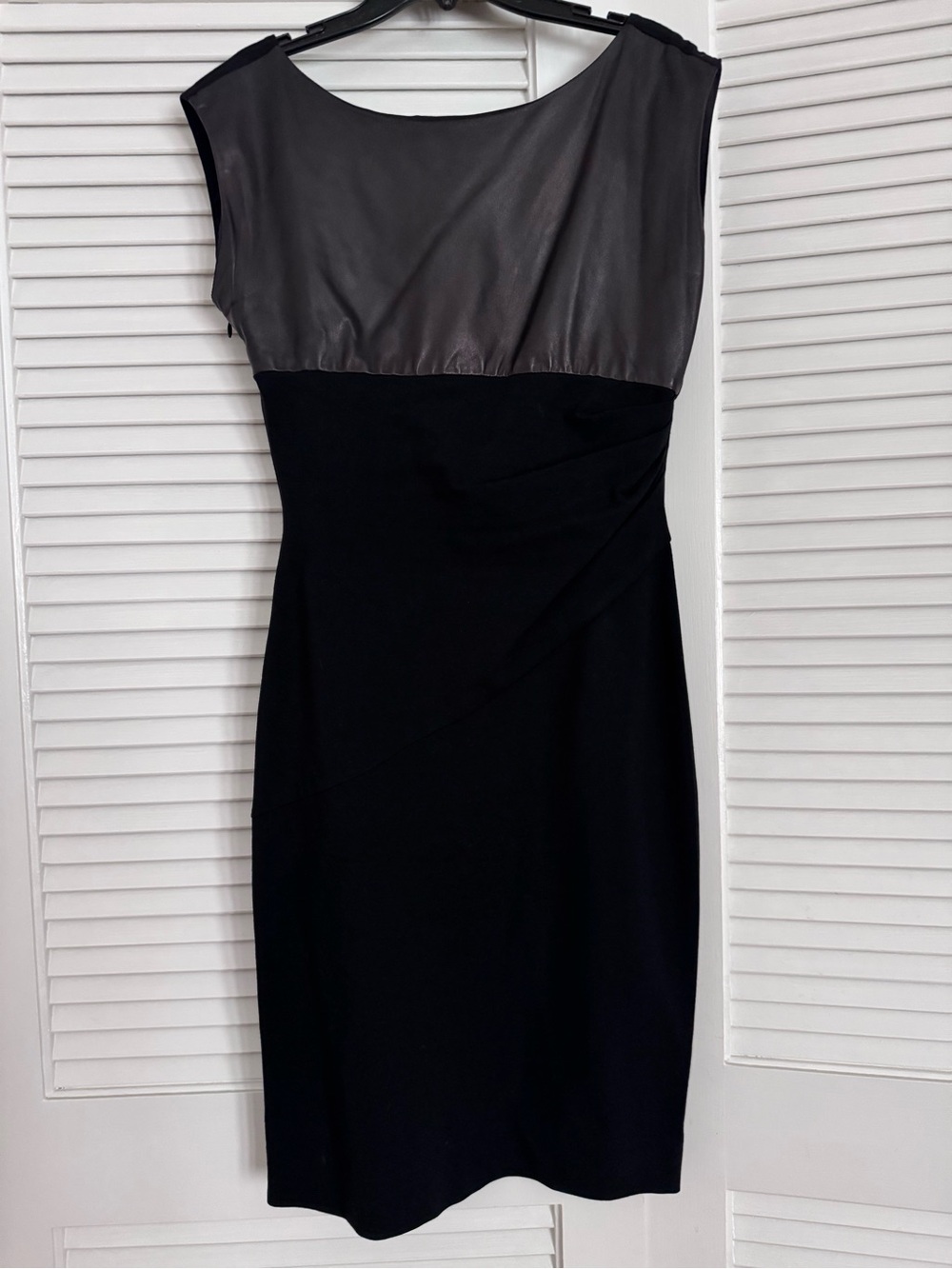Diane von Furstenberg Sleeveless Two-Tone Black and Leather Sheath Dress